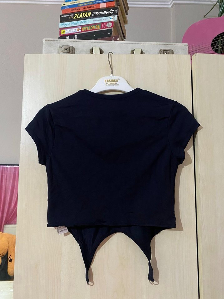 Siyah Kısa Crop Top bershka - Görsel 3