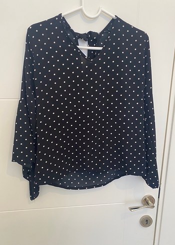 H&M Puantiye Desenli Siyah V Yakalı Kadın Bluz