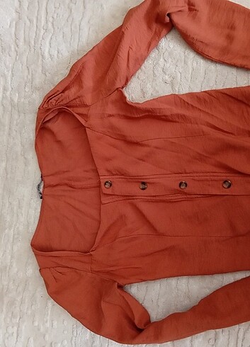 H&M Kare yaka gömlek