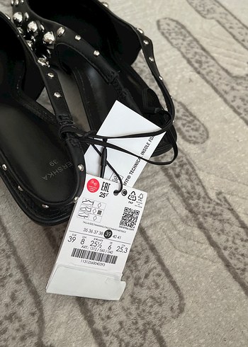 Bershka bershka kısa topuklu zımbalı ayakkabı