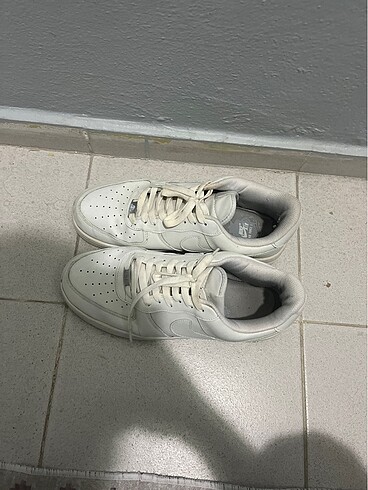 nike air force beyaz