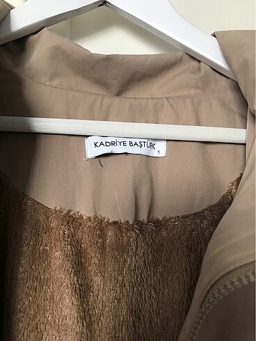 Kadriye Baştürk trenç/parka - Görsel 5