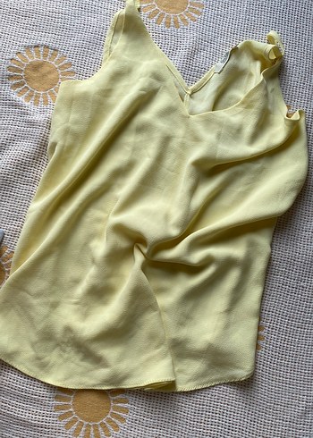 Sarı V Yakalı Kolsuz Salaş Kadın Atlet - Görsel 5