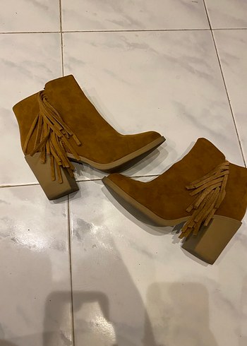 Süet Püsküllü Topuklu Kadın Bot western - Görsel 3