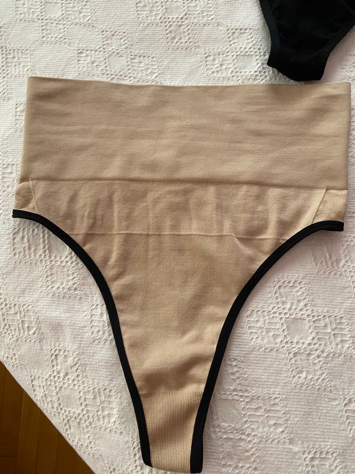 Bej ve Siyah tanga korse - Görsel 2
