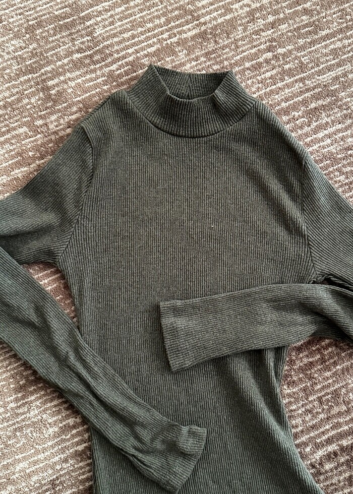 Uzun Yırtmaçlı Triko Elbise - Görsel 3