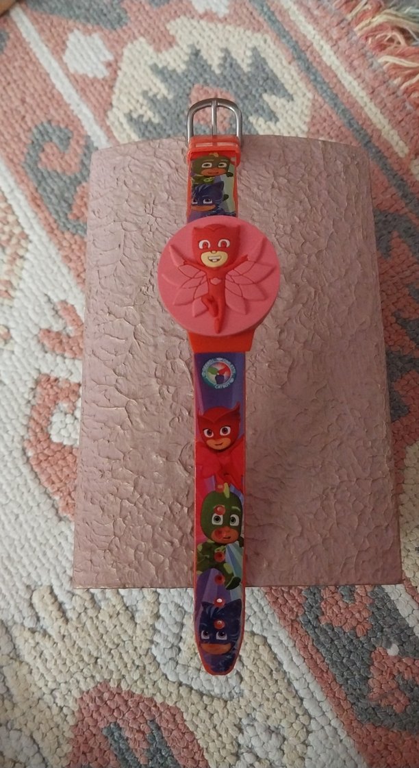 Renkli Kadın Kol Saati, Tokalı, Pop Kültür Temalı - Görsel 2