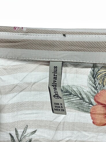 s Beden çeşitli Renk Stradivarius Gömlek %70 İndirimli.