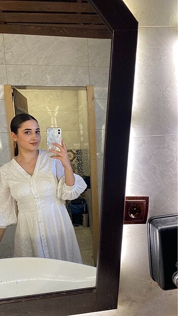 Beyaz elbise