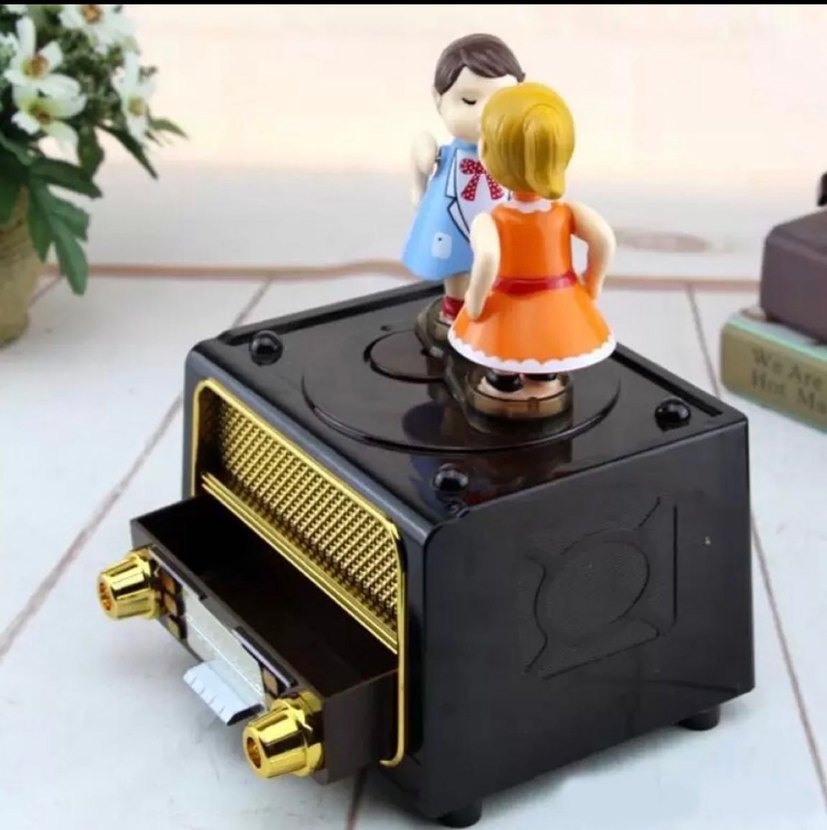 Renkli Figürlü Siyah Müzik Sistemi - Görsel 2