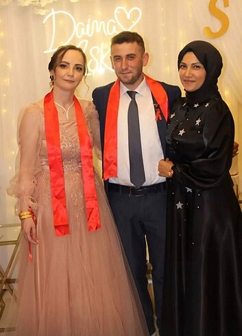 Siyah etekli saten takım 