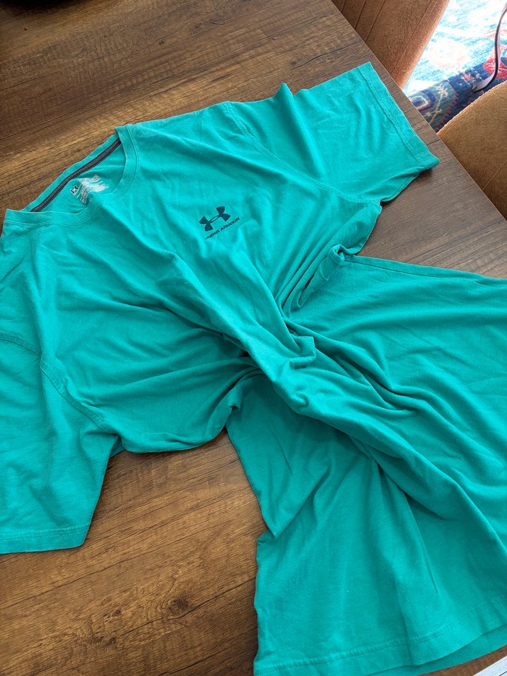 Turkuaz Under Armour Rahat Tişört — görsel 3/7