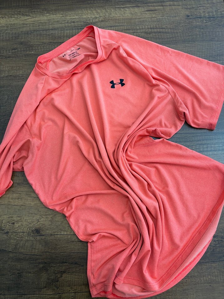 Under Armour Canlı Mercan Spor Tişörtü — görsel 2/6
