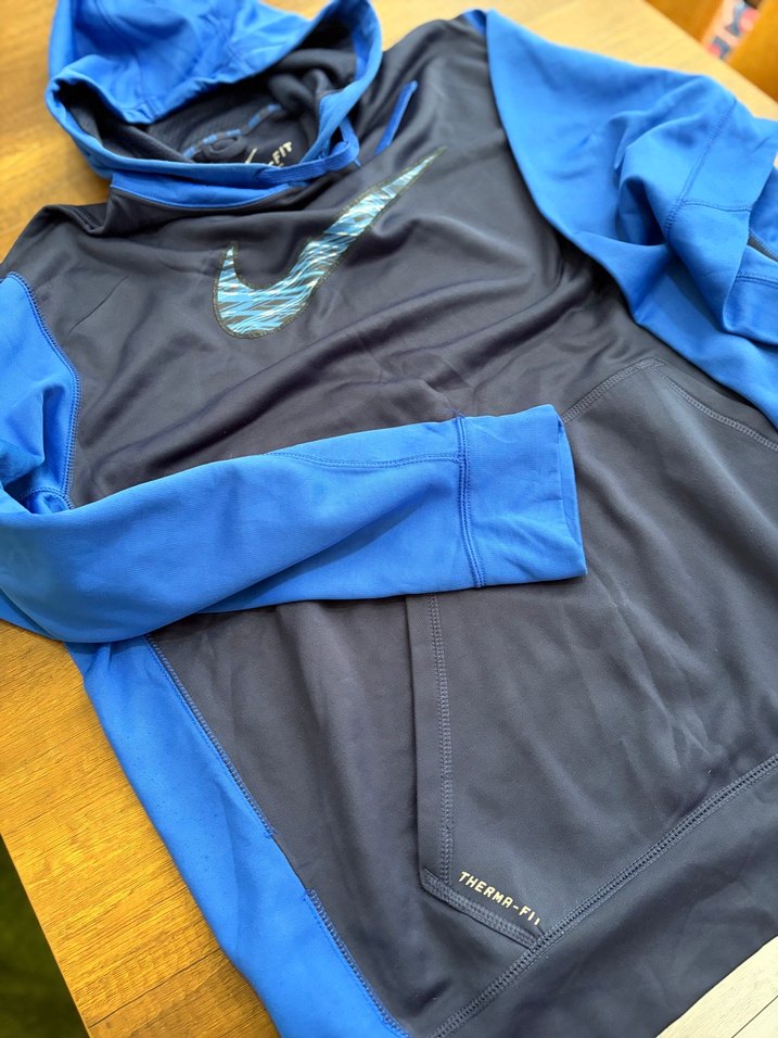 Nike Kapüşonlu Spor Sweatshirt — görsel 3/7