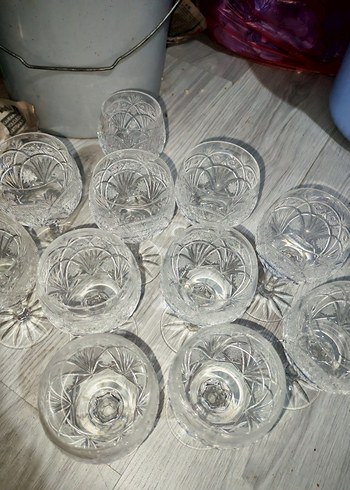  Beden Kristal Detaylı Kadehler