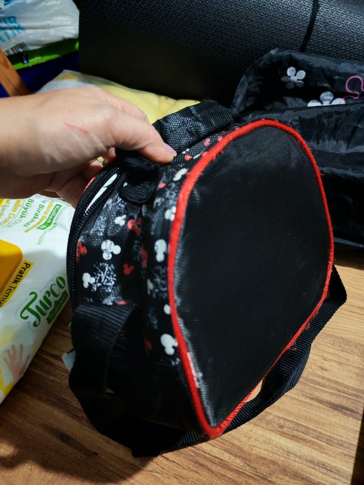 Mickey Mouse Beslenme Çantası - Görsel 2