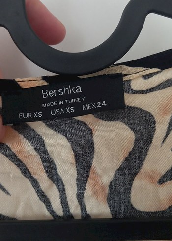 Bershka Desenli Mini Üst