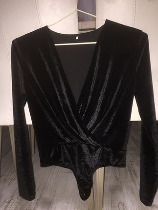 Kadife bodysuit