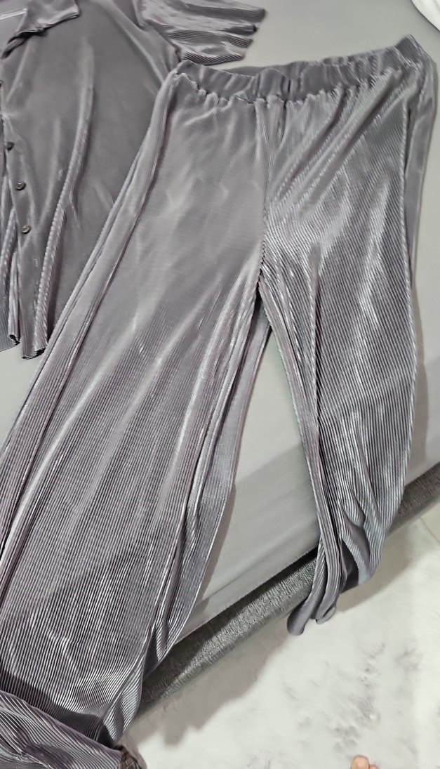 Gri Pilili Kadın Salaş Pantolon - Görsel 3