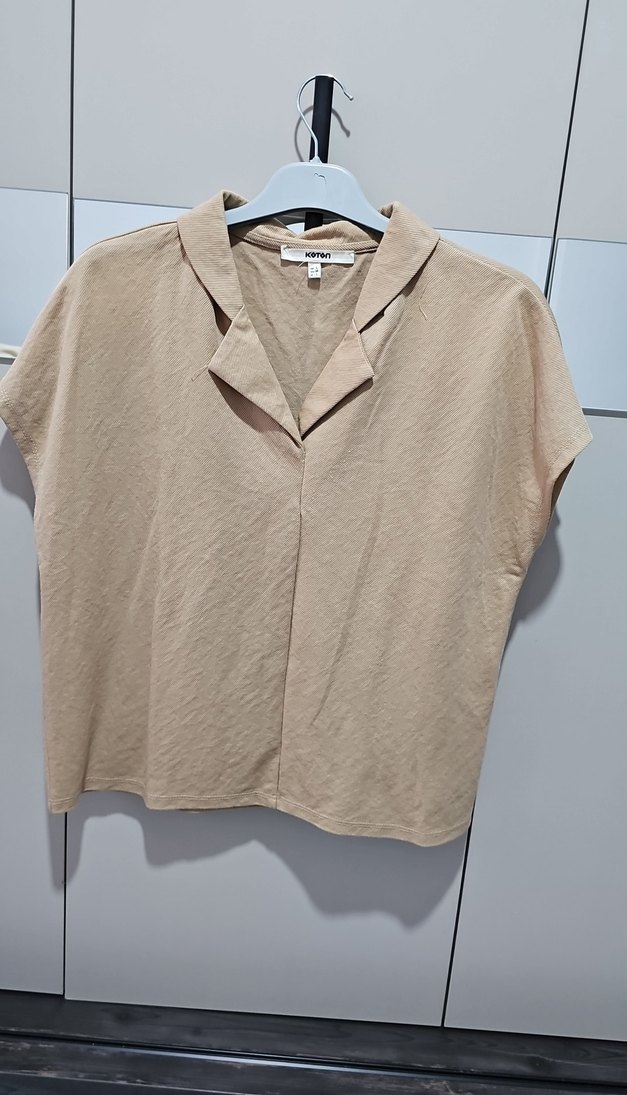 Bej Keten V Yaka Kısa Kollu Bluz - Görsel 3