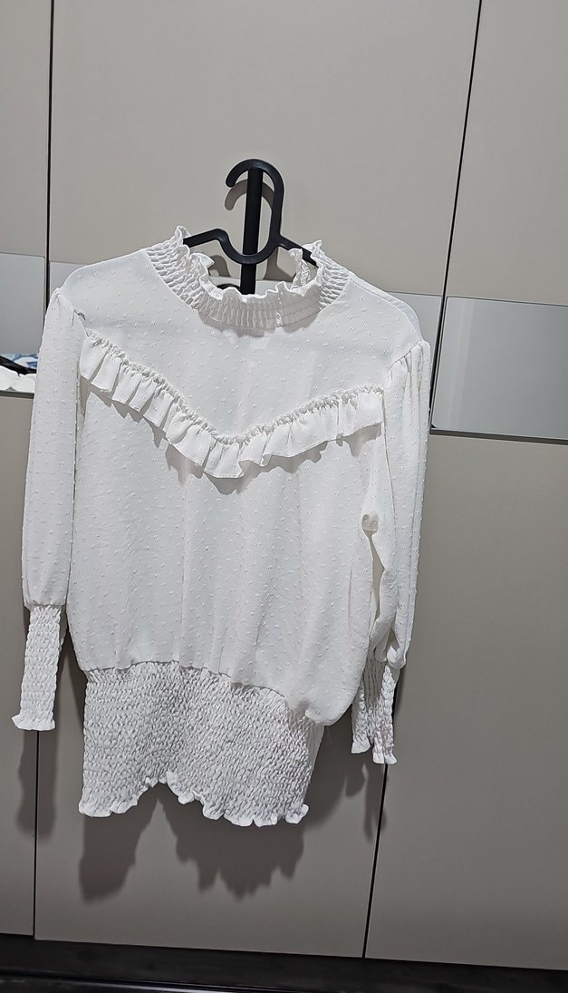 Fırfırlı Beyaz Keten Bluz - Görsel 4