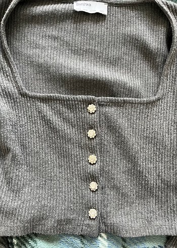 Bershka crop - Görsel 2