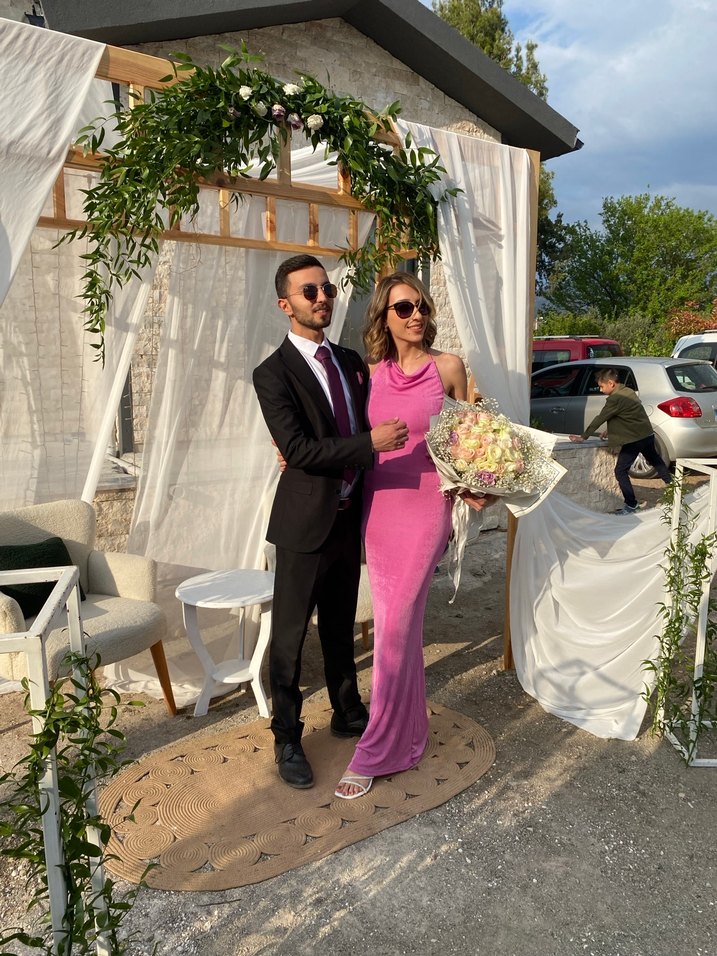 Millanın en güzel pembe elbisesi - Görsel 4