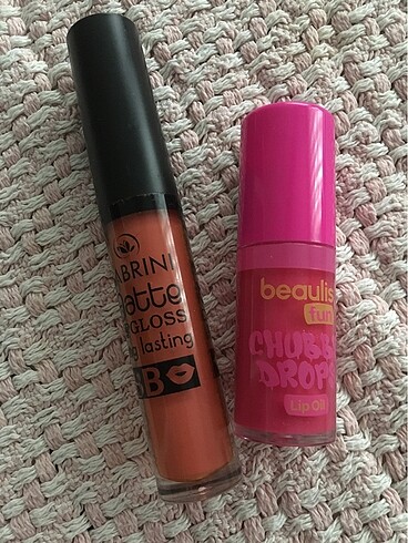 Lip oil lip gloss