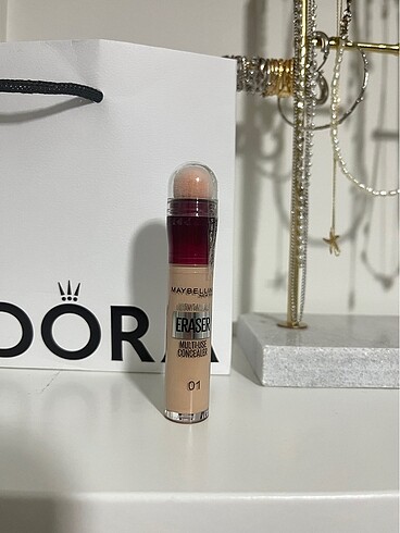 Maybelline new york instant age eraser 01 kapatıcı concealer