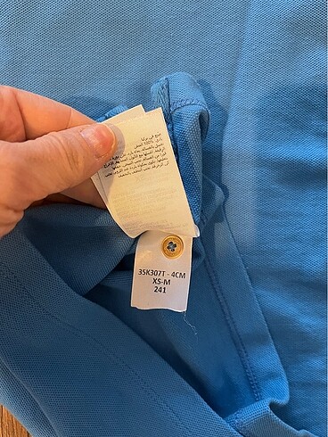 xs Beden mavi Renk Orijinal Nautica XS beden mavi tişört