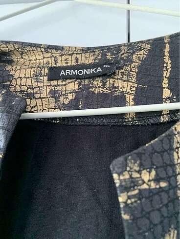 Armonika marka tarz bir ceket