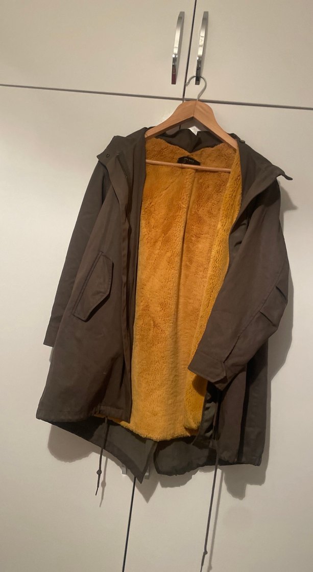 Kadın Zara Marca 42 bedene kadar olur içi kürklü ve kapşonlu - Görsel 4