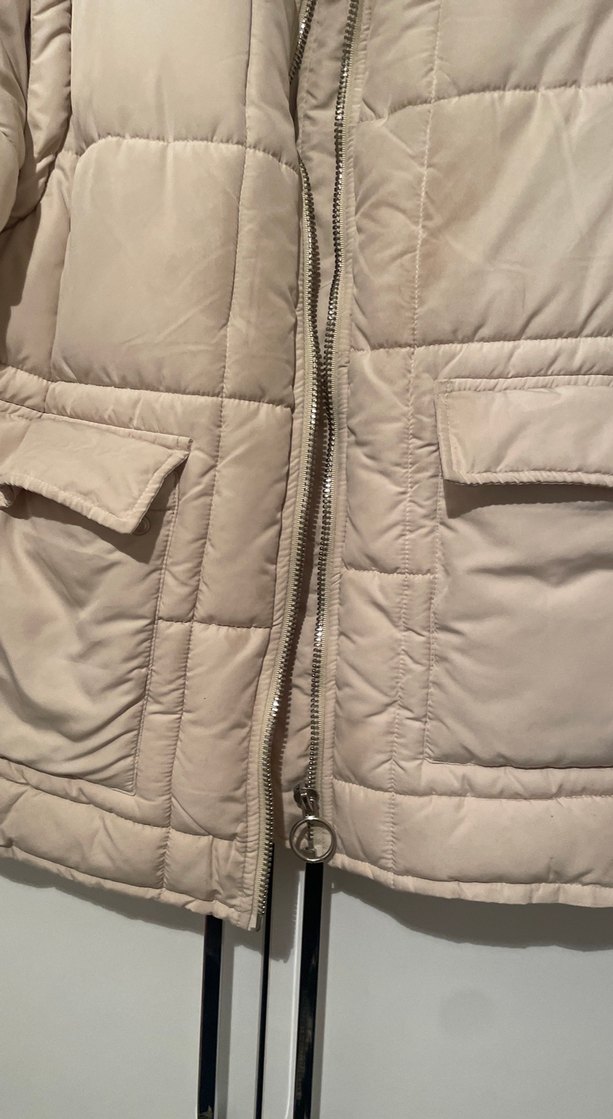 Bej Fermuarlı Kadın Kışlık Mont 38 beden yazıyor fakat 42 beden - Görsel 3