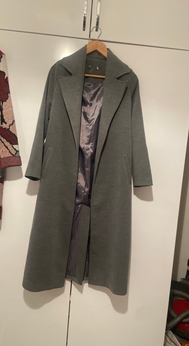 Gri Kadın Kaban - Görsel 3