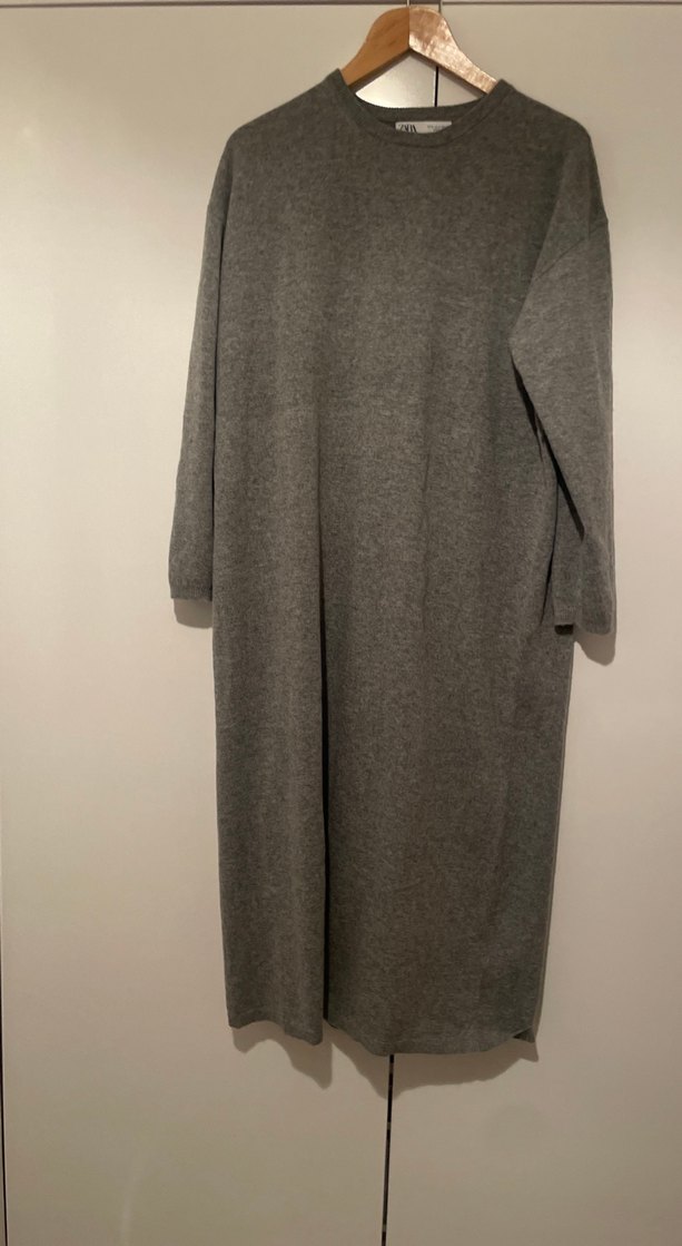 Zara Marca hiç kullanılmamış uzun triko elbise - Görsel 2