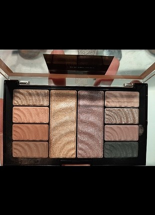 maybelline total temptation far