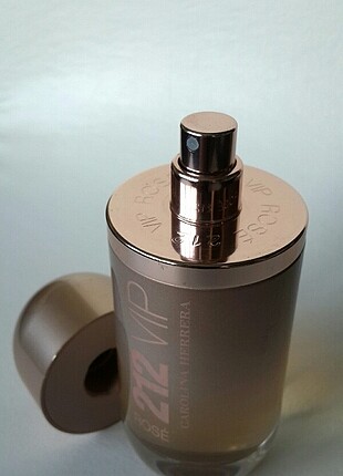Carolina Herrera CAROLINA HERRERA 212VIP ROSE 80ml bayan