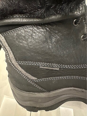 35 Beden Clarks tüylü bot