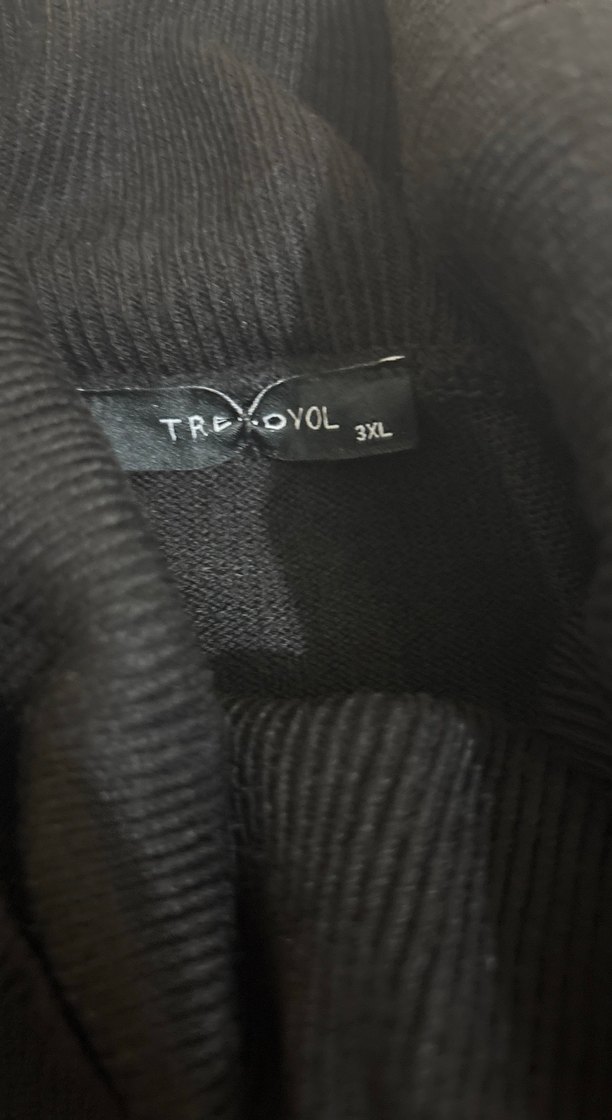 Siyah Boğazlı Bluz - Görsel 3