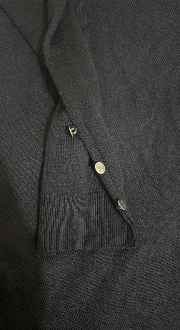 Siyah Boğazlı Bluz - Görsel 2