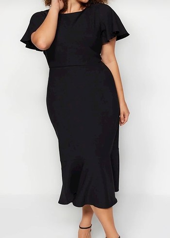 Büyük Beden Siyah Uzun Dökümlü Abiye Elbise - Görsel 5