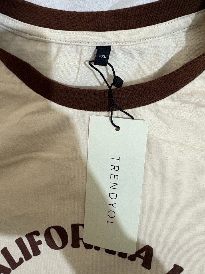 Bej Baskılı Kadın Kısa Kollu Tişört - Görsel 2