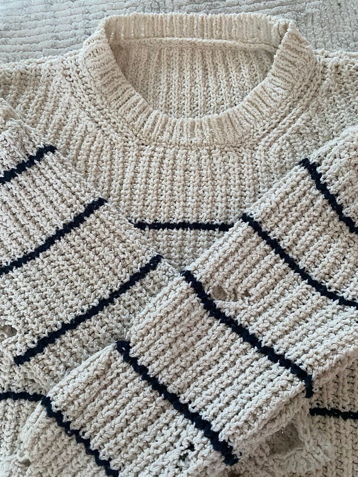 Yırtık detaylı kazak - Görsel 4