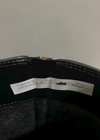 Klasik Siyah Deri Tokalı Topuklu Bot - Görsel 6