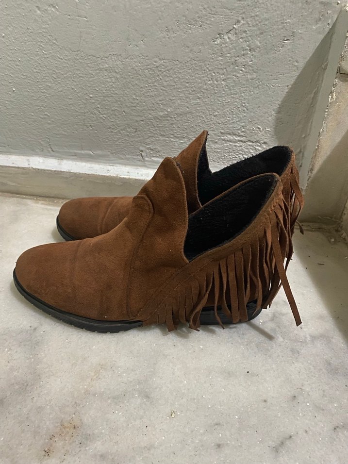 Püsküllü Kahverengi Süet Kadın Bot - Görsel 4