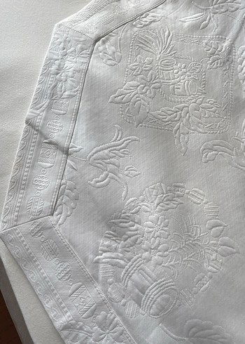 BEYAZ İTALYAN YATAK ÖRTÜSÜ - Görsel 4