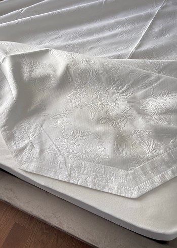 BEYAZ İTALYAN YATAK ÖRTÜSÜ - Görsel 3