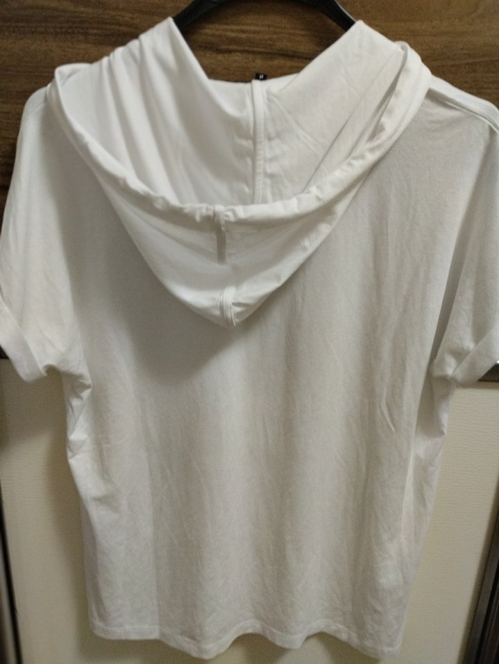 Baskılı Beyaz Kadın Kapüşonlu Tişört - Görsel 3