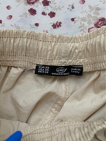 Stradivarius Paraşüt pantolon