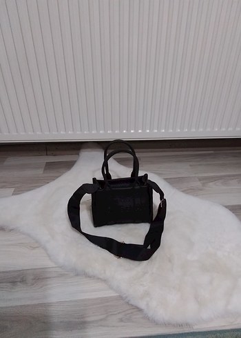 Diğer Siyah Minimalist Kemerli Kadın Çanta